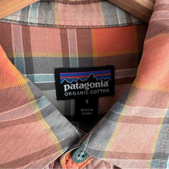 Patagonia Button Down Orange plaid Men's Shirt size small - Picture 4 of 6